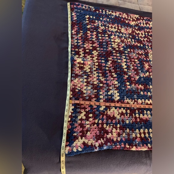 Stroller, Car, Bassinet, Crib, Lap Handmade Crocheted Blanket New - Picture 9 of 10